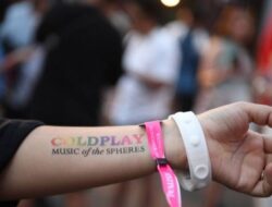 Krisis Etika di Indonesia Diungkapkan Melalui Konser Coldplay di GBK