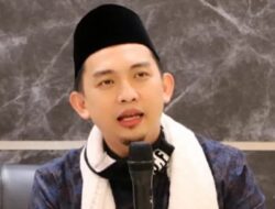 Ustaz Hilmi Firdausi Dibully Karena Masih Menggunakan Boeing dan Media Sosial untuk Berdakwah, Ini Tanggapannya