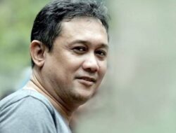 FX Hadi Mengatakan Iriana Tidak Hadir saat Ibu Jokowi Meninggal, Denny Siregar Menyarankan Orang Lain untuk Tidak Menganggap Tahu jika Bukan Keluarga