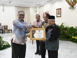 Kementan Raih Penghargaan KIP Sebagai Kementerian Paling Informatif Tahun 2023