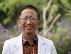 Prof Zubairi Djoerban Memperingatkan Kenaikan Drastis Kasus Covid-19 di Malaysia