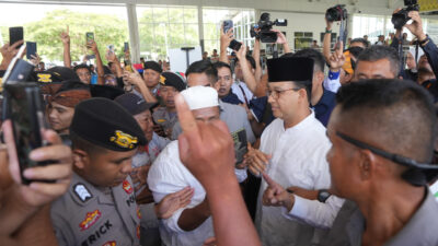 Anies Baswedan Deklarasikan Kemenangan Setelah Mendarat di Lombok