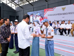 Jokowi dan Mas Nadiem Berikan Dana PIP 2024 di Jateng kepada Masyarakat