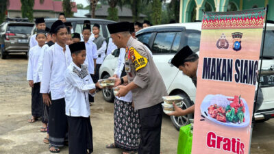 Kapolres Inhu Tukar Ratusan Paket Makanan dengan Doa Agar Pemilu Lancar Damai