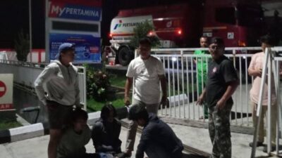 Dua Remaja Berkeluyuran Sambil Membawa Ganja