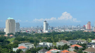 Cuaca Cerah Seharian di Surabaya Hari Ini, Potensi Panas Menyengat di Siang Hari