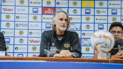 Riekerink Satisfied with Dewa United’s Draw Against Persib Bandung