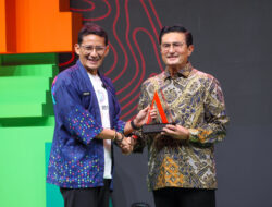 Fadel Muhammad Memenangkan Penghargaan sebagai Pemimpin Inovatif di IDeaward 2024