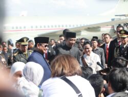 Prabowo Subianto accompanies Jokowi to Halim and wishes him success in the future