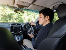 Teknik Eco Driving: 8 Cara Hemat BBM