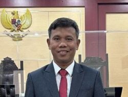 Ahmad Khozinudin: Beking Kami Allah SWT dan Rakyat Indonesia